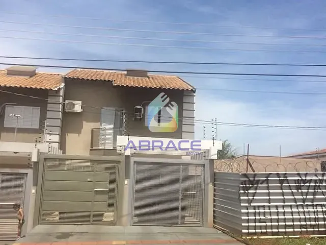 Sobrado com 60m² 2 quartos e 2 banheiros, para alugar, no bairro Vila Ipiranga em Campo Grande