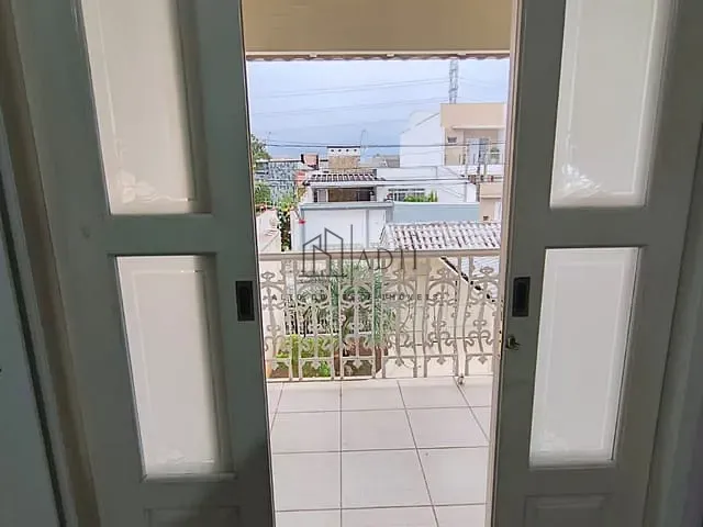 Sobrado com 500m² 5 quartos e 8 banheiros, à venda ou para alugar, no bairro Vila Lavínia em Mogi das Cruzes