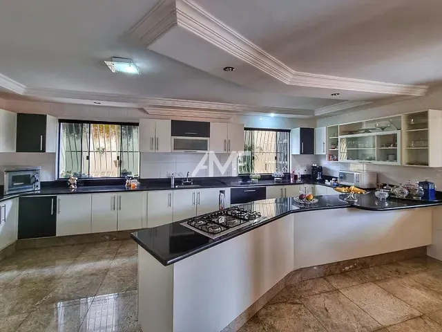 Sobrado com 1000m² 6 quartos e 9 banheiros, à venda, no bairro Setor Habitacional Vicente Pires - Trecho 3 em Brasília