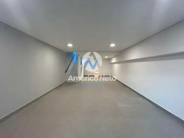 Sobrado com 180m² 3 quartos e 1 banheiro, à venda, no bairro Santo Antônio em São Caetano do Sul