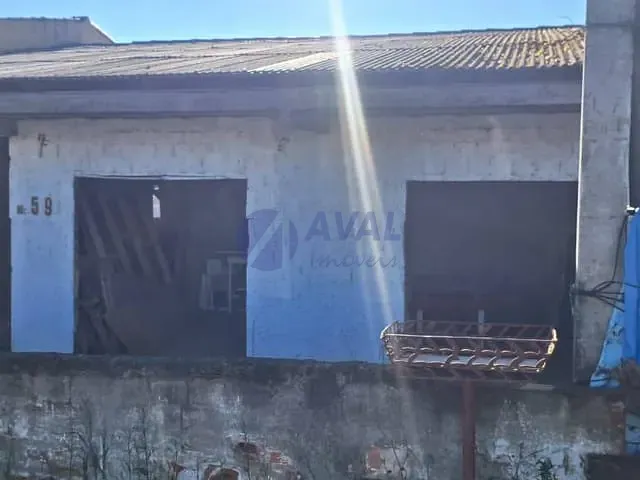 Sobrado 2 quartos e 1 banheiro, à venda, no bairro Augusta em Curitiba