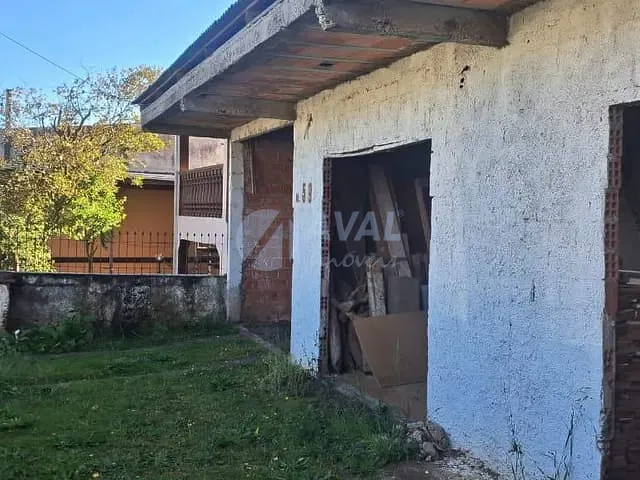 Sobrado 2 quartos e 1 banheiro, à venda, no bairro Augusta em Curitiba