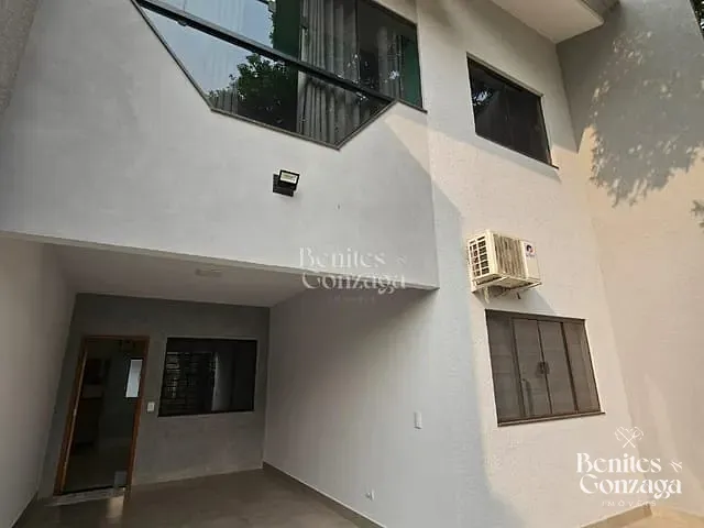 Sobrado com 169m² 4 quartos e 4 banheiros, à venda, no bairro Jardim Santa Rosa em Maringá