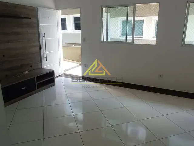 Sobrado 3 quartos e 2 banheiros, para alugar, no bairro Vila Mazzei em São Paulo