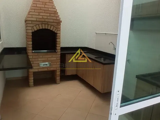 Sobrado 3 quartos e 2 banheiros, para alugar, no bairro Vila Mazzei em São Paulo
