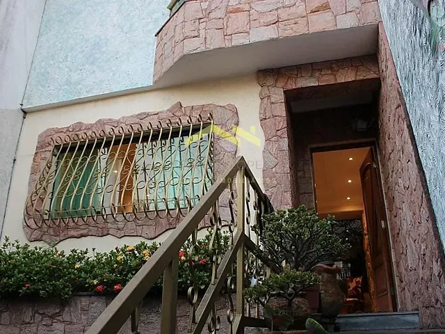 Sobrado 4 quartos e 1 banheiro, à venda, no bairro Vila Alto de Santo André em Santo André