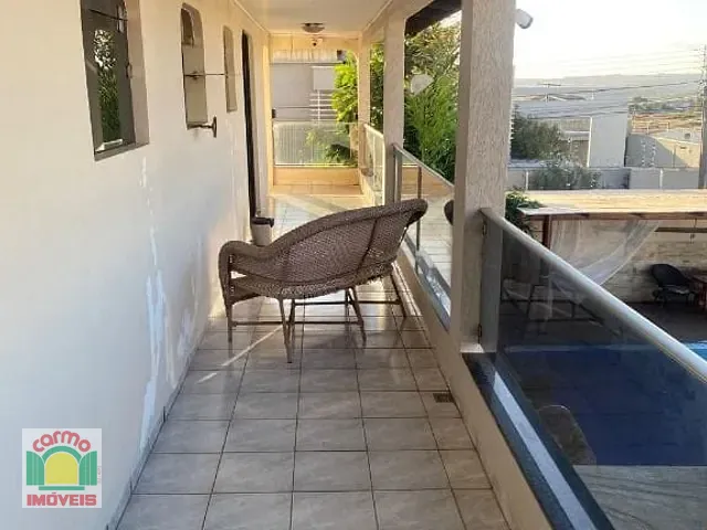 Sobrado com 607m² 5 quartos e 4 banheiros, à venda, no bairro Parque das Nações em Anápolis