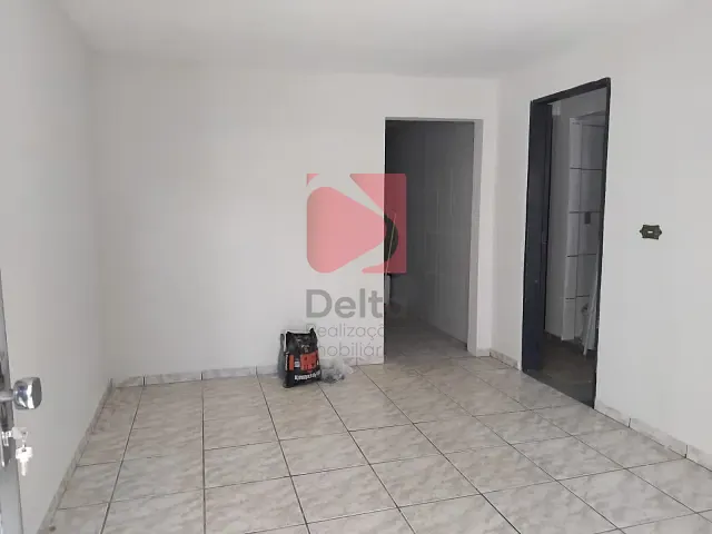 Sobrado 3 quartos e 2 banheiros, para alugar, no bairro Vila Nova em Pirassununga