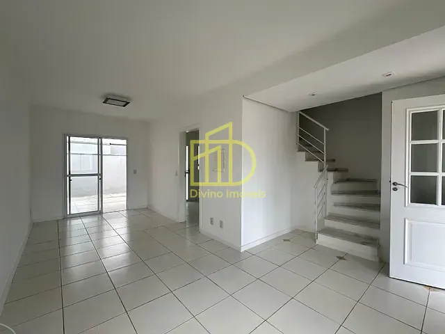 Sobrado 3 quartos e 1 banheiro, para alugar, no bairro Jardim São Carlos em Sorocaba