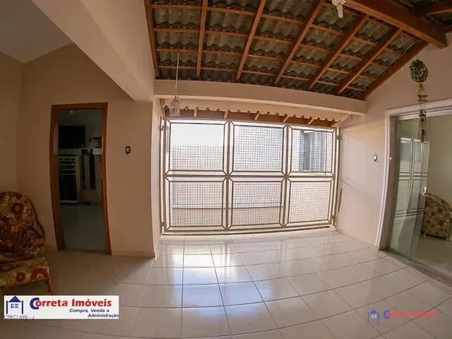 Sobrado à venda, no bairro Jardim Cangalha em Três Lagoas