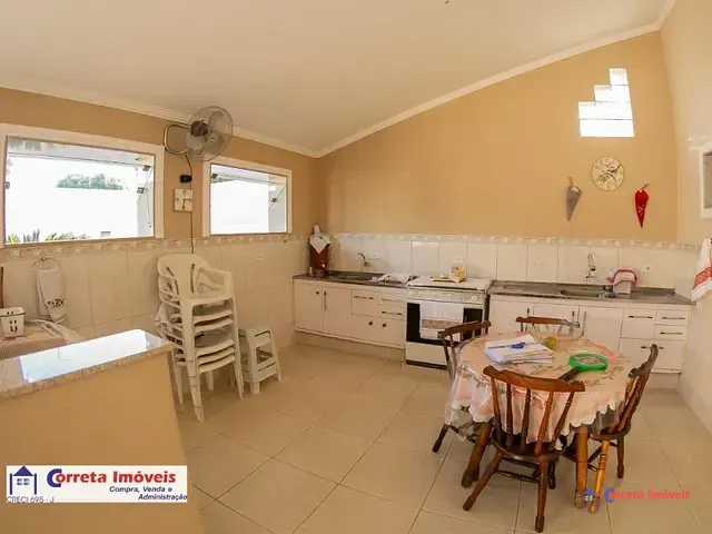 Sobrado à venda, no bairro Jardim Cangalha em Três Lagoas