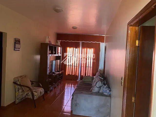 Sobrado com 300m² 2 quartos e 1 banheiro, à venda, no bairro Leblon em Uberaba