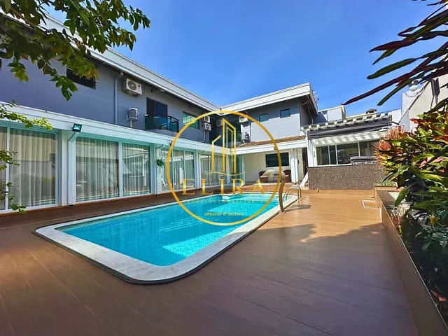 Sobrado com 390m² 4 quartos e 4 banheiros, à venda, no bairro Vila Cordenonsi em Americana