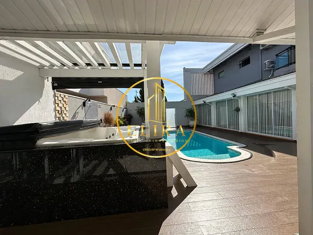 Sobrado com 390m² 4 quartos e 4 banheiros, à venda, no bairro Vila Cordenonsi em Americana