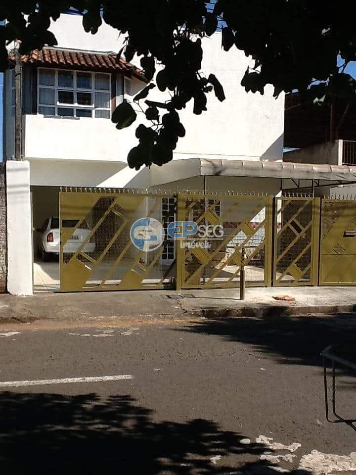 Sobrado, 6 quartos, 226 m² - Foto 1