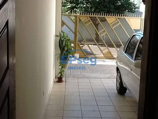 Sobrado com 250m² 6 quartos e 5 banheiros, à venda, no bairro Vila Matarazzo em Londrina