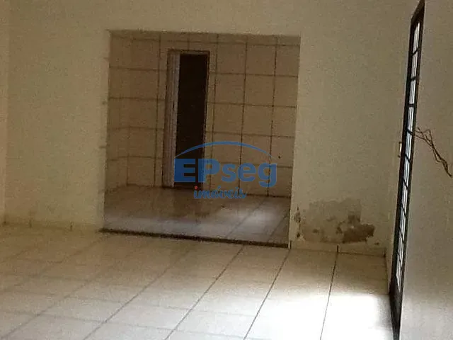 Sobrado com 250m² 6 quartos e 5 banheiros, à venda, no bairro Vila Matarazzo em Londrina