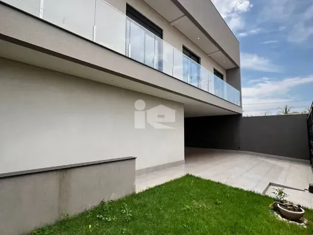 Sobrado com 300m² 3 quartos e 5 banheiros, à venda, no bairro Jardim Costa do Sol em Rolândia