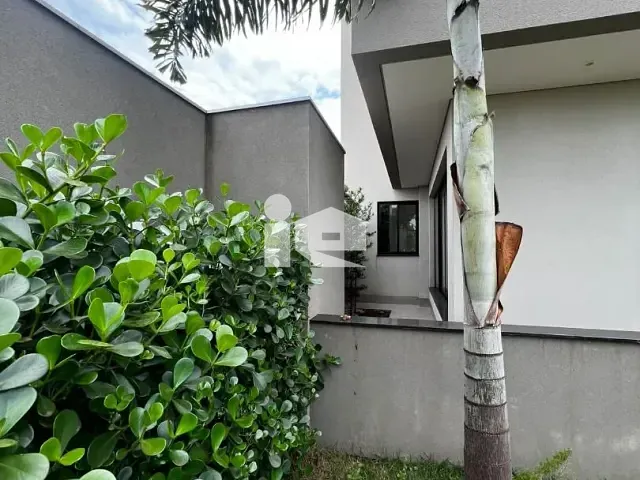 Sobrado com 300m² 3 quartos e 5 banheiros, à venda, no bairro Jardim Costa do Sol em Rolândia