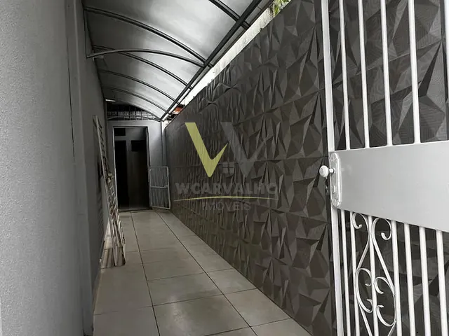 Sobrado com 197m² 3 quartos e 3 banheiros, à venda, no bairro Vila N. Sta. D'Abadia em Anápolis