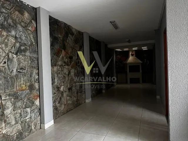 Sobrado com 197m² 3 quartos e 3 banheiros, à venda, no bairro Vila N. Sta. D'Abadia em Anápolis