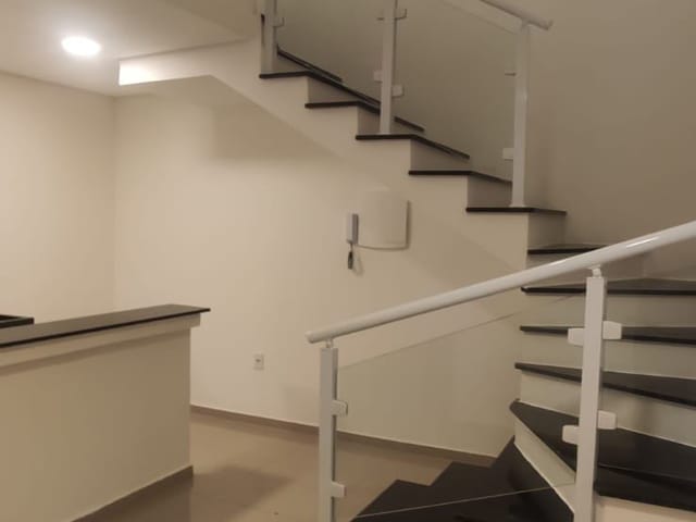 Sobrado 2 quartos e 1 banheiro, à venda, no bairro Campestre em Santo André