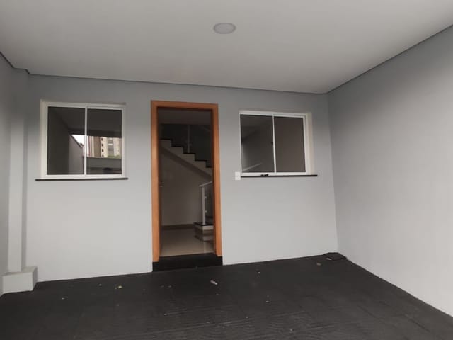 Sobrado 2 quartos e 1 banheiro, à venda, no bairro Campestre em Santo André