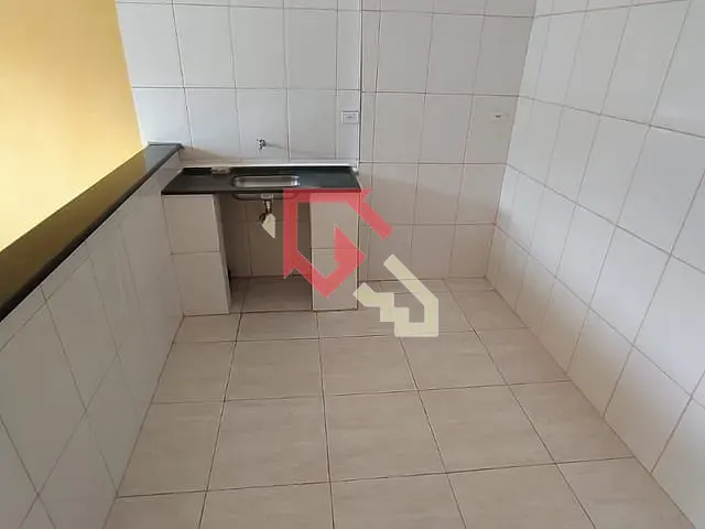 Sobrado com 290m² 8 quartos e 4 banheiros, à venda, no bairro Jardim Zaira em Mauá