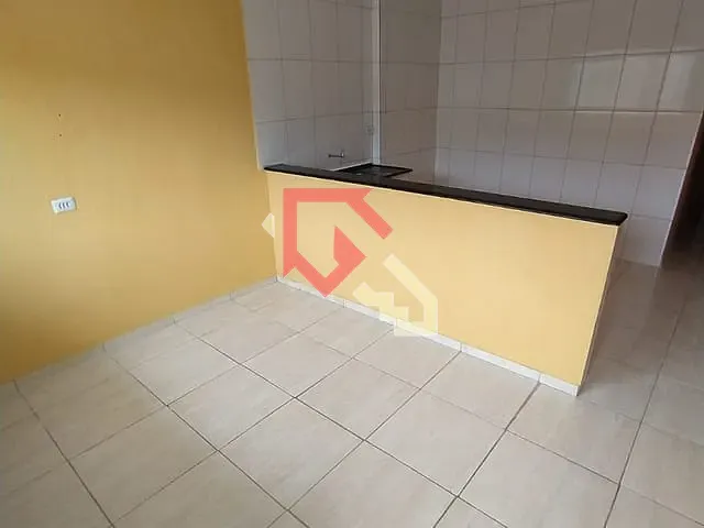 Sobrado com 290m² 8 quartos e 4 banheiros, à venda, no bairro Jardim Zaira em Mauá