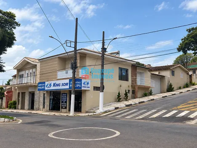 Sobrado 3 quartos e 2 banheiros, à venda, no bairro Taboão em Guaxupé