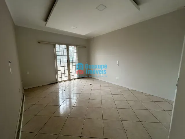 Sobrado 3 quartos e 2 banheiros, à venda, no bairro Taboão em Guaxupé