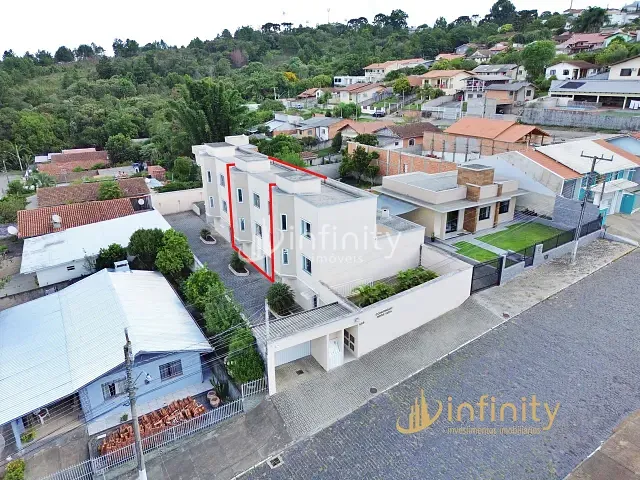 Sobrado 2 quartos e 3 banheiros, à venda, no bairro Vila Ferroviária em Mafra
