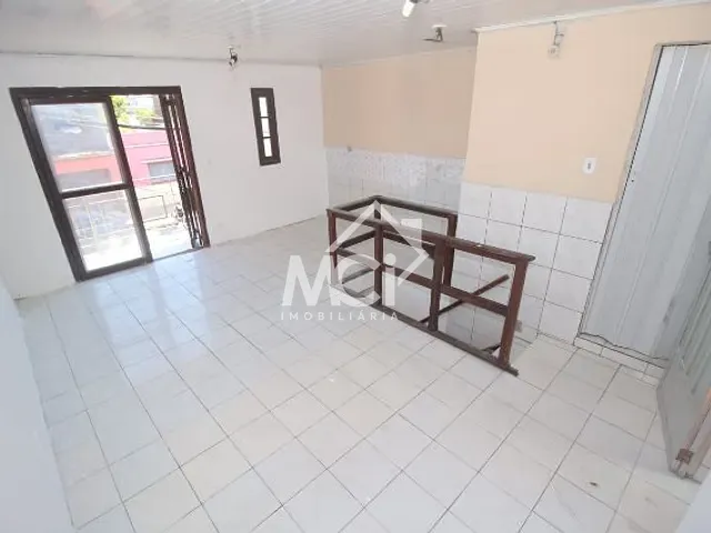 Sobrado 4 quartos e 4 banheiros, à venda, no bairro Fragata em Pelotas
