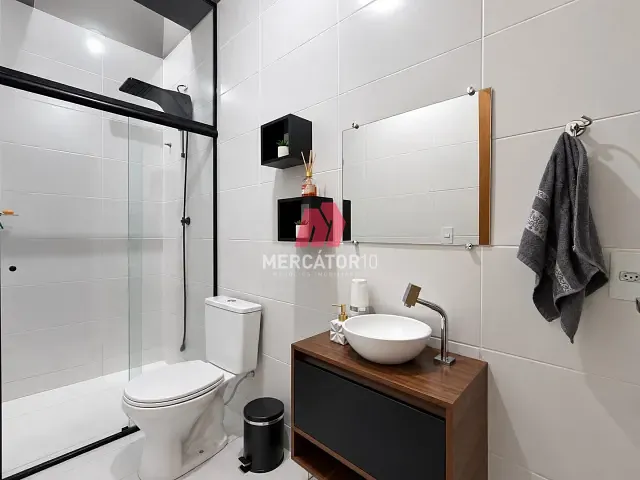 Sobrado 2 quartos e 2 banheiros, para alugar, no bairro Itoupava Central em Blumenau