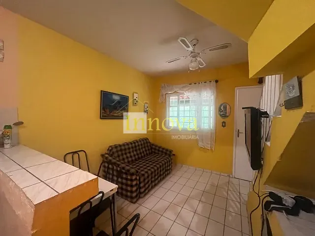 Sobrado com 40m² 2 quartos e 1 banheiro, à venda, no bairro Martim de Sá em Caraguatatuba