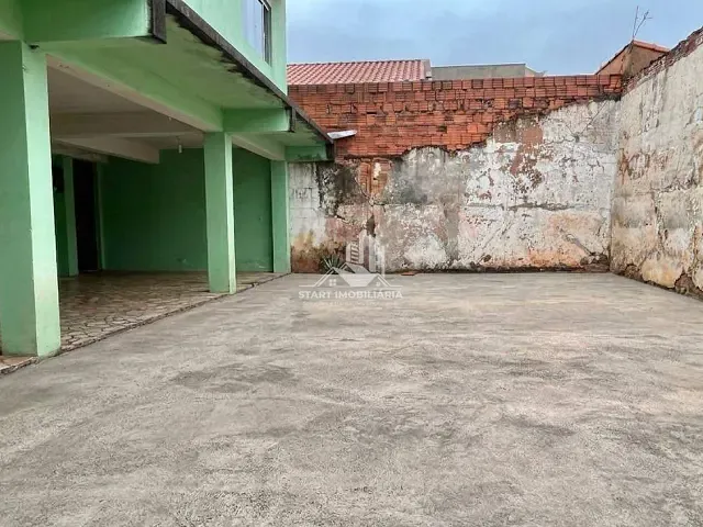 Sobrado 3 quartos e 2 banheiros, à venda, no bairro Nosso Teto em Pederneiras