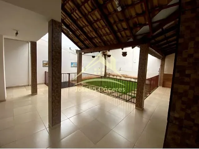 Sobrado com 200m² 3 quartos e 4 banheiros, à venda, no bairro Jardim Passaredo em Cuiabá