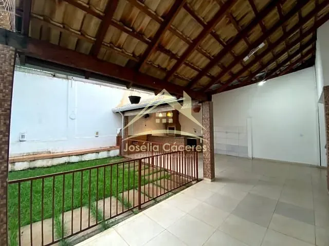 Sobrado com 200m² 3 quartos e 4 banheiros, à venda, no bairro Jardim Passaredo em Cuiabá