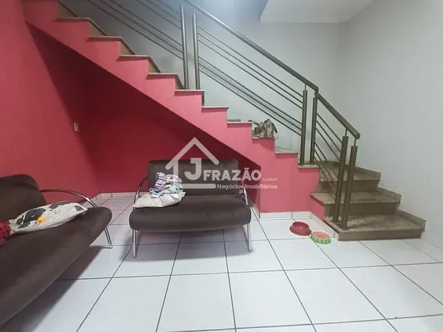 Sobrado com 282m² 3 quartos e 3 banheiros, à venda, no bairro Solange Park II em Goiânia