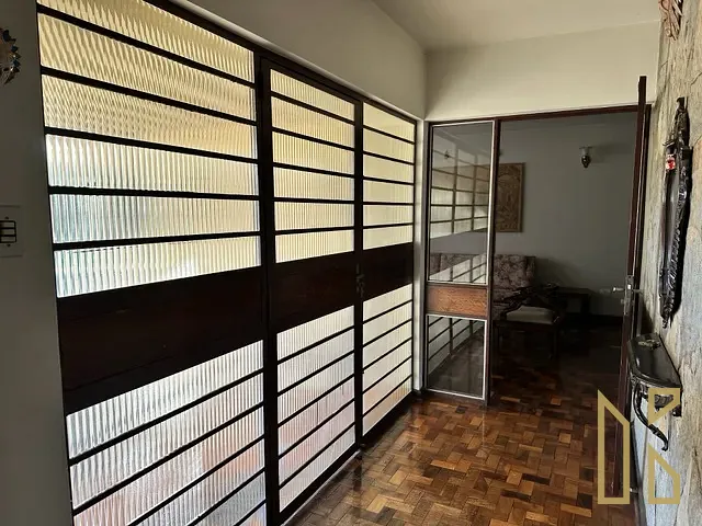 Sobrado com 534m² 4 quartos e 4 banheiros, à venda, no bairro Los Angeles em Londrina