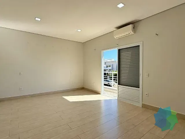 Sobrado com 300m² 4 quartos e 2 banheiros, à venda ou para alugar, no bairro Parque Barnabé em Indaiatuba