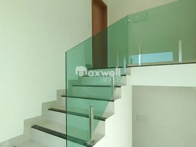 Sobrado com 182m² 3 quartos e 4 banheiros, à venda, no bairro Jardim Esplanada em Aparecida de Goiânia