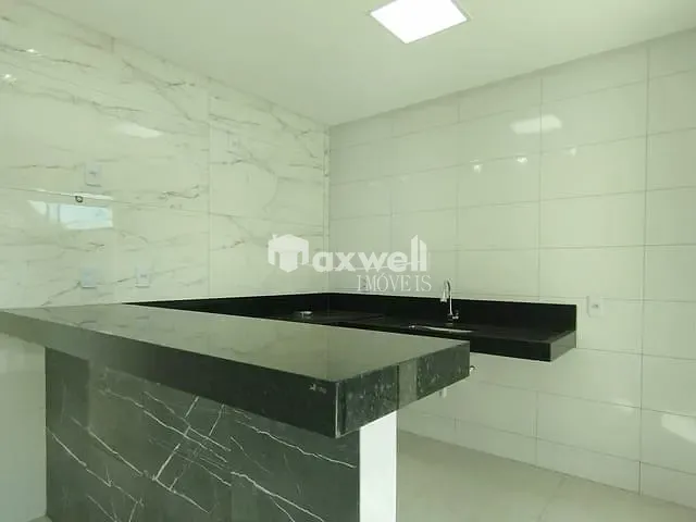 Sobrado com 182m² 3 quartos e 4 banheiros, à venda, no bairro Jardim Esplanada em Aparecida de Goiânia