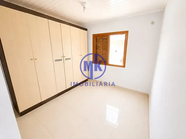 Sobrado 2 quartos e 1 banheiro, à venda, no bairro Vera Cruz em Gravataí