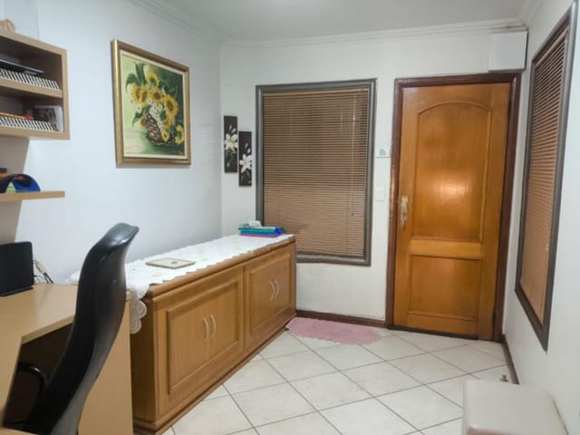 Sobrado com 325m² 4 quartos e 5 banheiros, à venda, no bairro Jardim Morumbi em Cambé