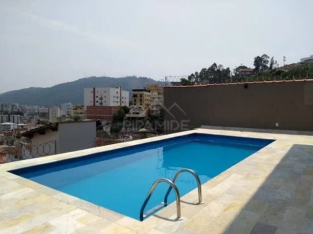 Sobrado com 350m² 5 quartos e 5 banheiros, à venda, no bairro Parque Vivaldi Leite Ribeiro em Poços de Caldas