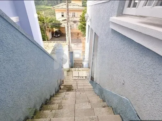 Sobrado com 375m² 4 quartos e 5 banheiros, à venda, no bairro Vila Santos em São Paulo
