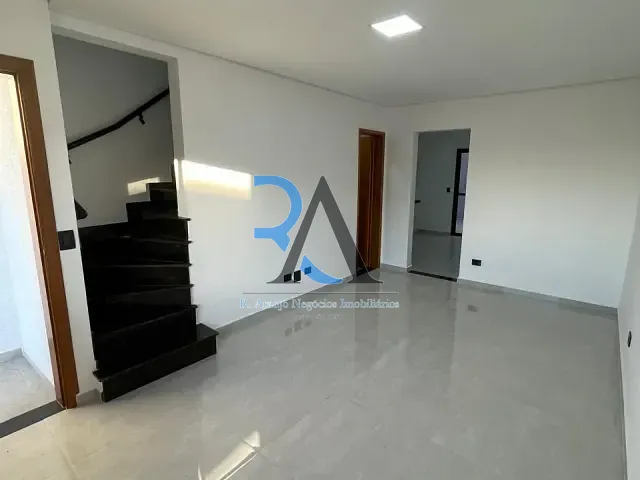 Sobrado 2 quartos e 2 banheiros, à venda, no bairro Jardim Brasília (Zona Leste) em São Paulo