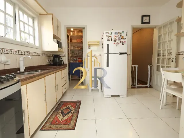 Sobrado 4 quartos e 4 banheiros, à venda, no bairro Vila Cruzeiro em São Paulo