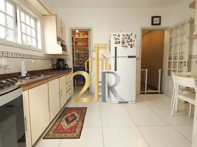 Sobrado 4 quartos e 4 banheiros, à venda, no bairro Vila Cruzeiro em São Paulo
